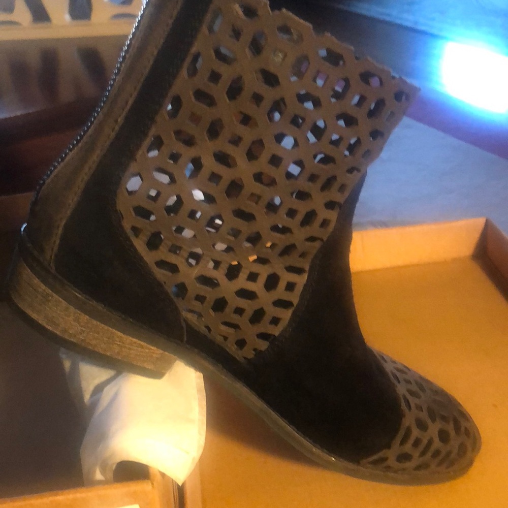 Stylish Brown Laser cut Ankle Boots